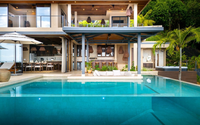 Riverstone Elevated Living Near Beach Town