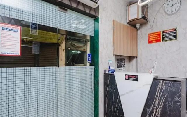 Golden Sands Dormitory & Single AC Rooms