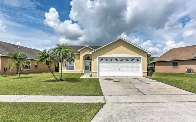 Kissimmee Retreat w/ Pool: Near Disney & Golf!