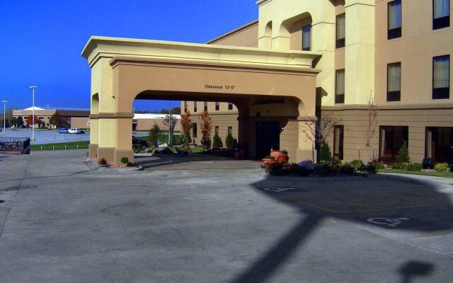 Hampton Inn Kansas City Northeast