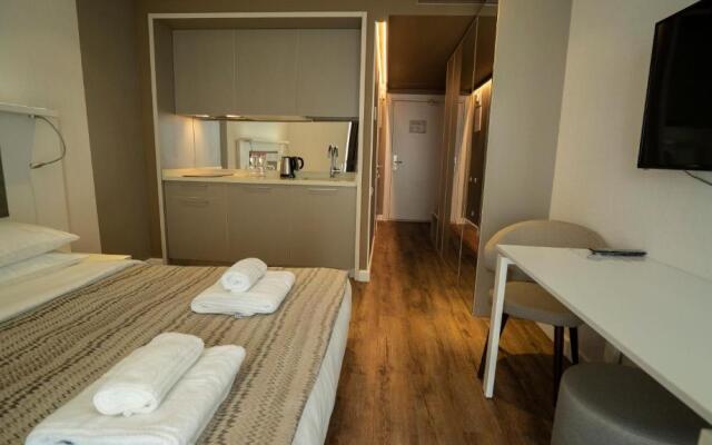 Leo Group Luxury Apartment 18-28 Alliance Palace