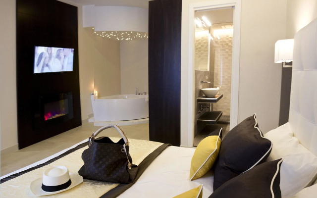 Roman Holidays Boutique Hotel