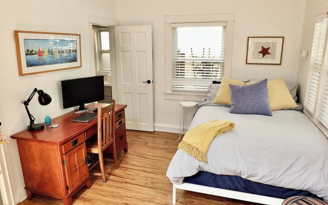 Park Avenue Beach Paradise Chic & Secluded 4 BDR