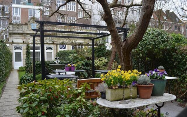 Boutique Hotel Synopsis