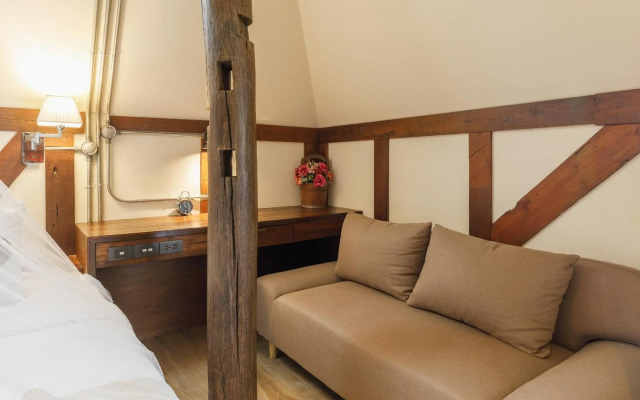Le Charcoa Hotel