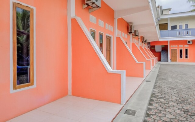RedDoorz near Pamugaran Beach Pangandaran
