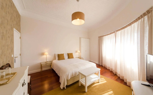 My House at Estoril Guest House