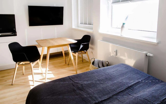 Louis & Louise Apartments & Rooms