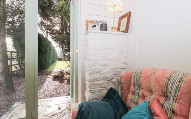 Shades Farm Summerhouse