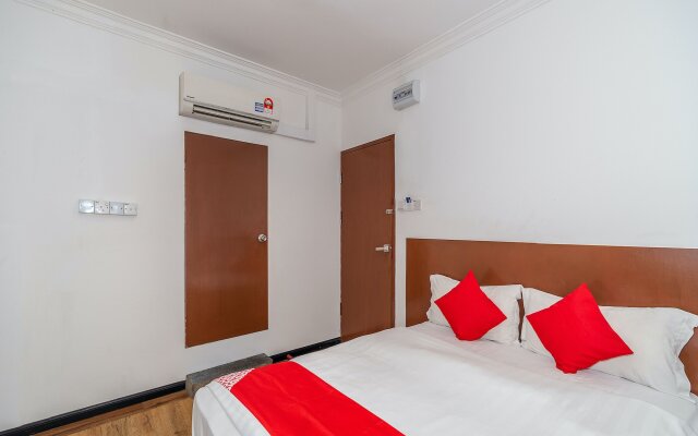 Super OYO 89847 Switz Paradise Hotel