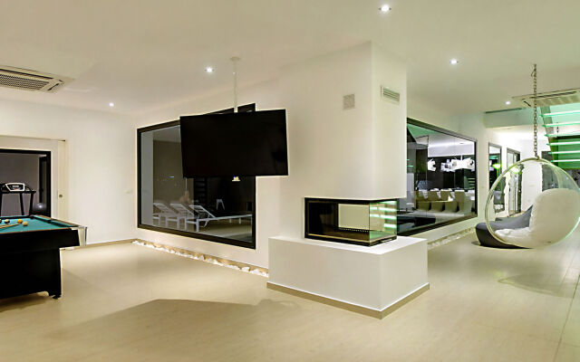 Luxury Villa Eve