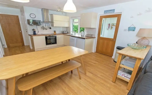 Swallows Croyde 3 Bedrooms, Sleeps 6, Beach Chalet
