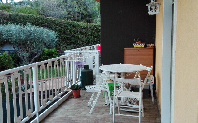 Studio in Aci Castello, with Furnished Balcony And Wifi