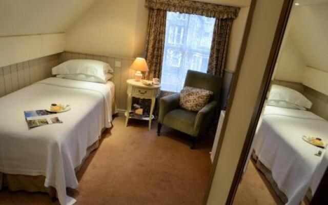 Clare House Hotel