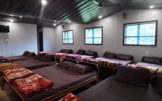 Vivek Hotel And Restaurant