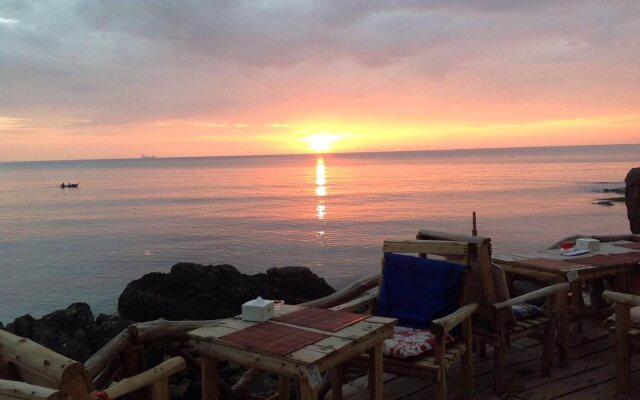 Lanta Riversand Resort