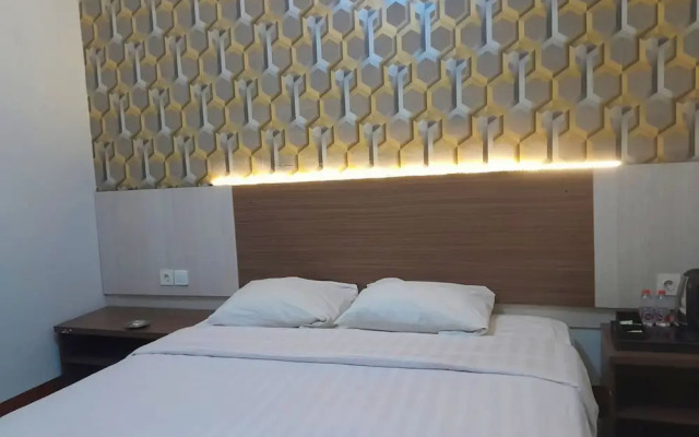 DREAM INN Aeropolis By Reccoma