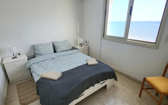 Mattis Seafront Beachhouse