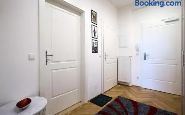 The Barts Apartments - Self Check-in