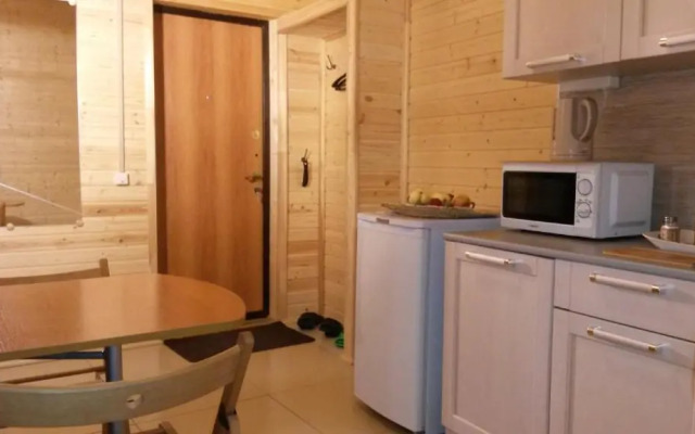 Guest House on Larkina 16