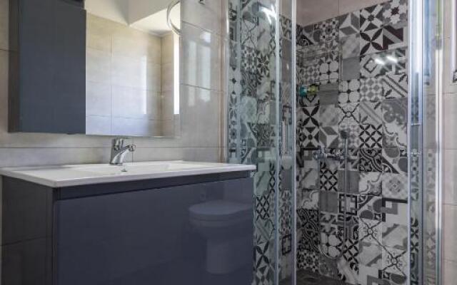 Amazing 2 Bdrm Sea View Holiday Apt