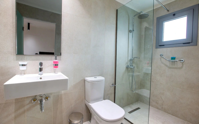 Passas Mare Apartments & Studios