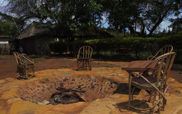 River Lumi Resort - Taveta