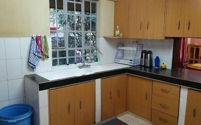 Lux Suites Weavers Haven Guest House