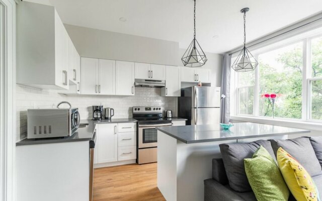 Stylish 2Br Apartment in the Heart of Hamilton 4