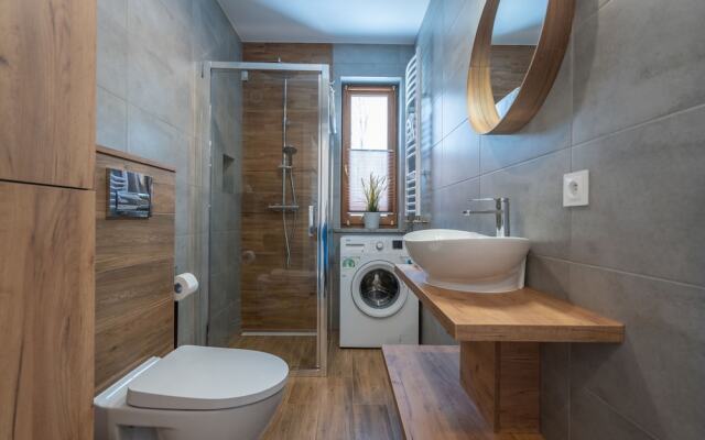 RentPlanet - Apartament Schroniskowa