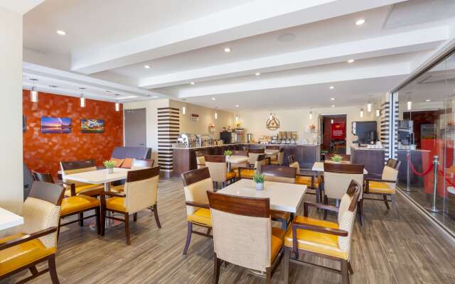 Best Western Plus Chateau Fort St. John
