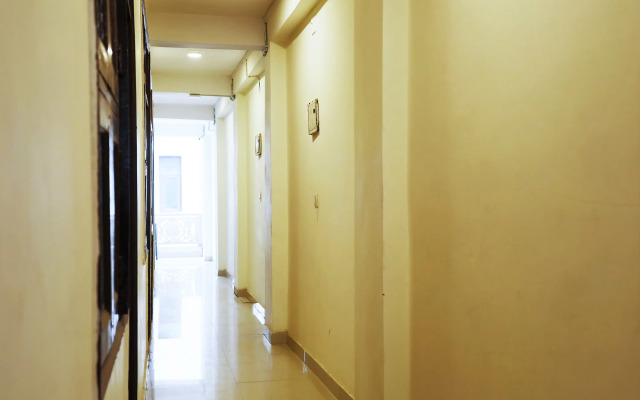 Discovery Deluxe by OYO Rooms