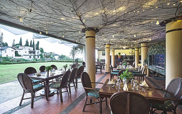 Royal Hotel and Convention Tretes