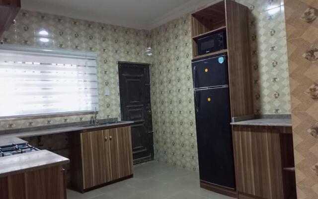 Luxury Two Bedroom In Akala Express Ibadan