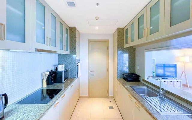 Amazing 1BR APT Downtown