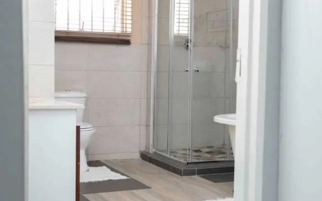 Afropolitan Guest Lodge