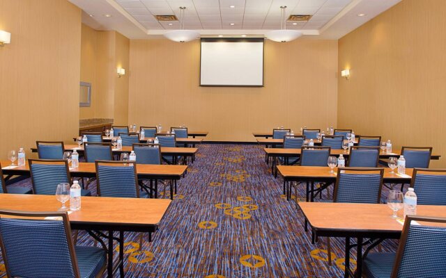 Courtyard by Marriott Montvale