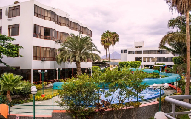 Las Poncianas Hotel