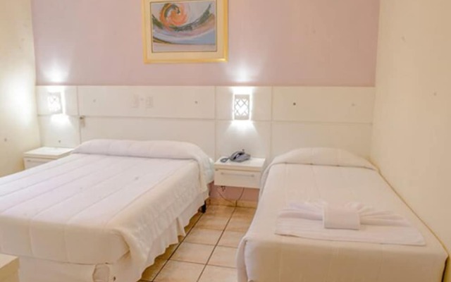 27 Praia Hotel