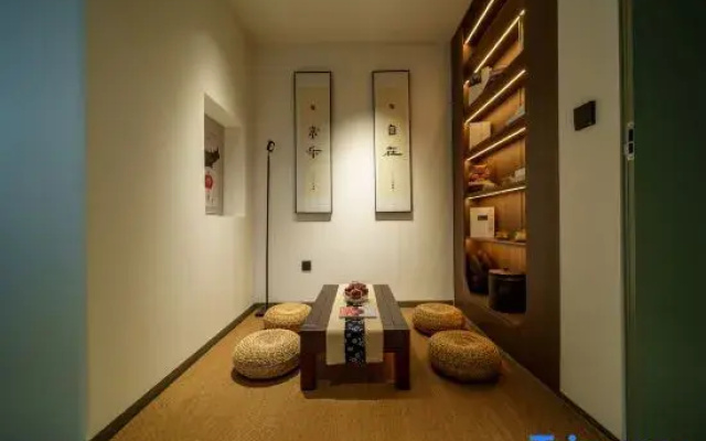 Linxiyuan Homestay (Jianshui Ancient City Small Train Store)