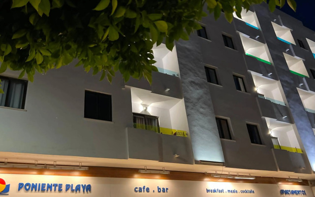 Poniente Playa Aparthotel