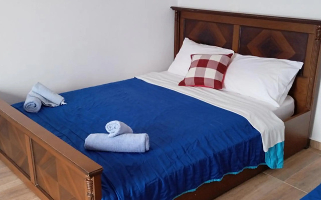 Studios Apartments Kapetanios