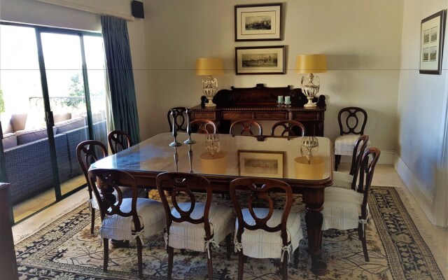 Q in Fresnaye