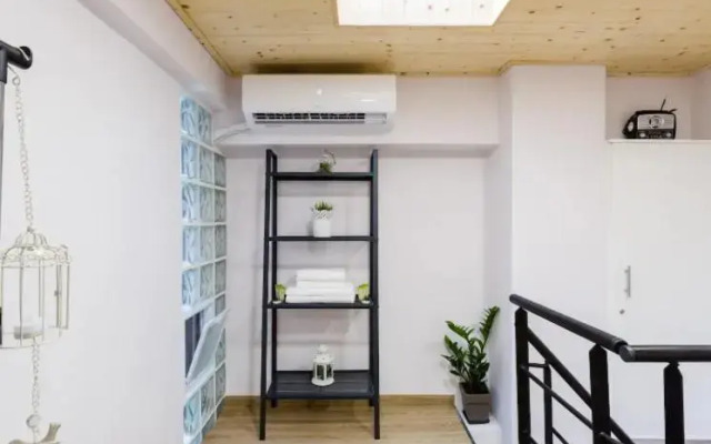 Heart of Athens Studio 25sqm
