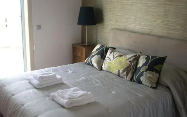 Amorosa Villas