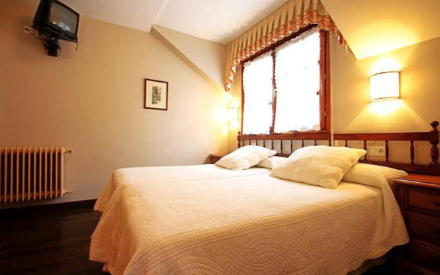 Hostal Restaurante Méndez "El Guardia"