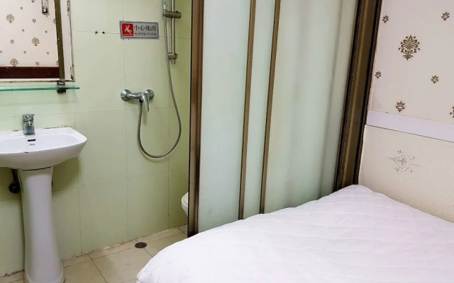 Hong Kong Astronaut's Hotel