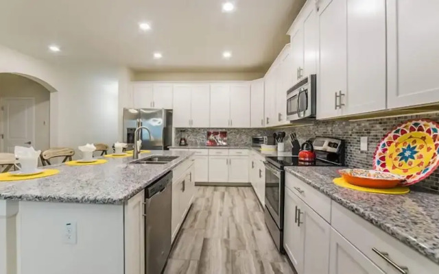 4706 Sleepy Hollow Drive