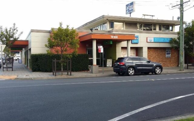 Warners Bay Hotel
