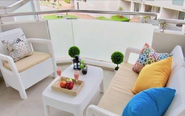 Candy Pop by Lovely Property